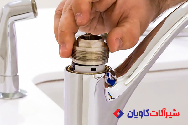 سفت کردن مهره کارتریج شیر ظرفشویی